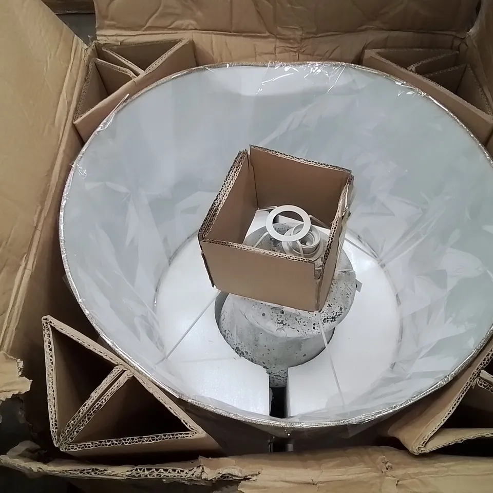 BOXED GRIEGO 78CM BEIGE TABLE LAMP 