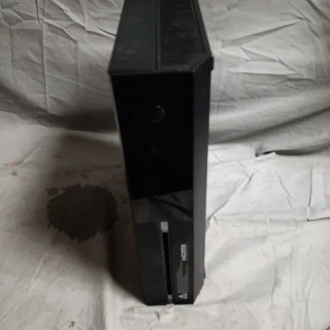 MICROSOFT XBOX ONE CONSOLE 