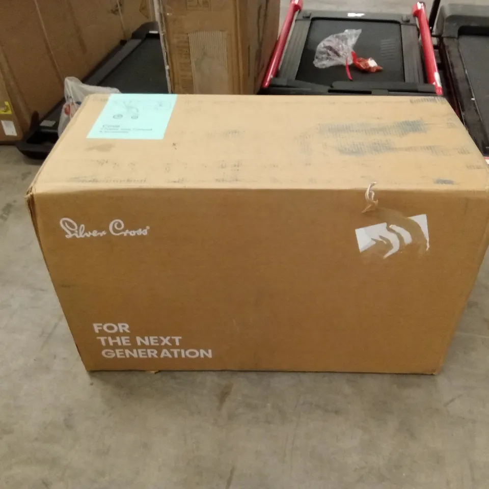 BOXED SILVER CROSS COVE STROLLER AND CARRYCOT - DAMSON (1 BOX)