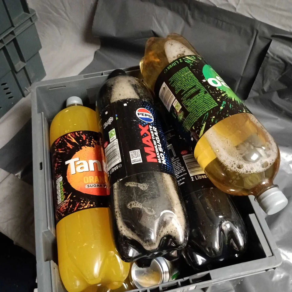 APPROXIMATELY 10 ASSORTED DRINK ITEMS INCLUDING TANGO APPLE , PEPSI MAX AND PEPSI CREAM SODA 