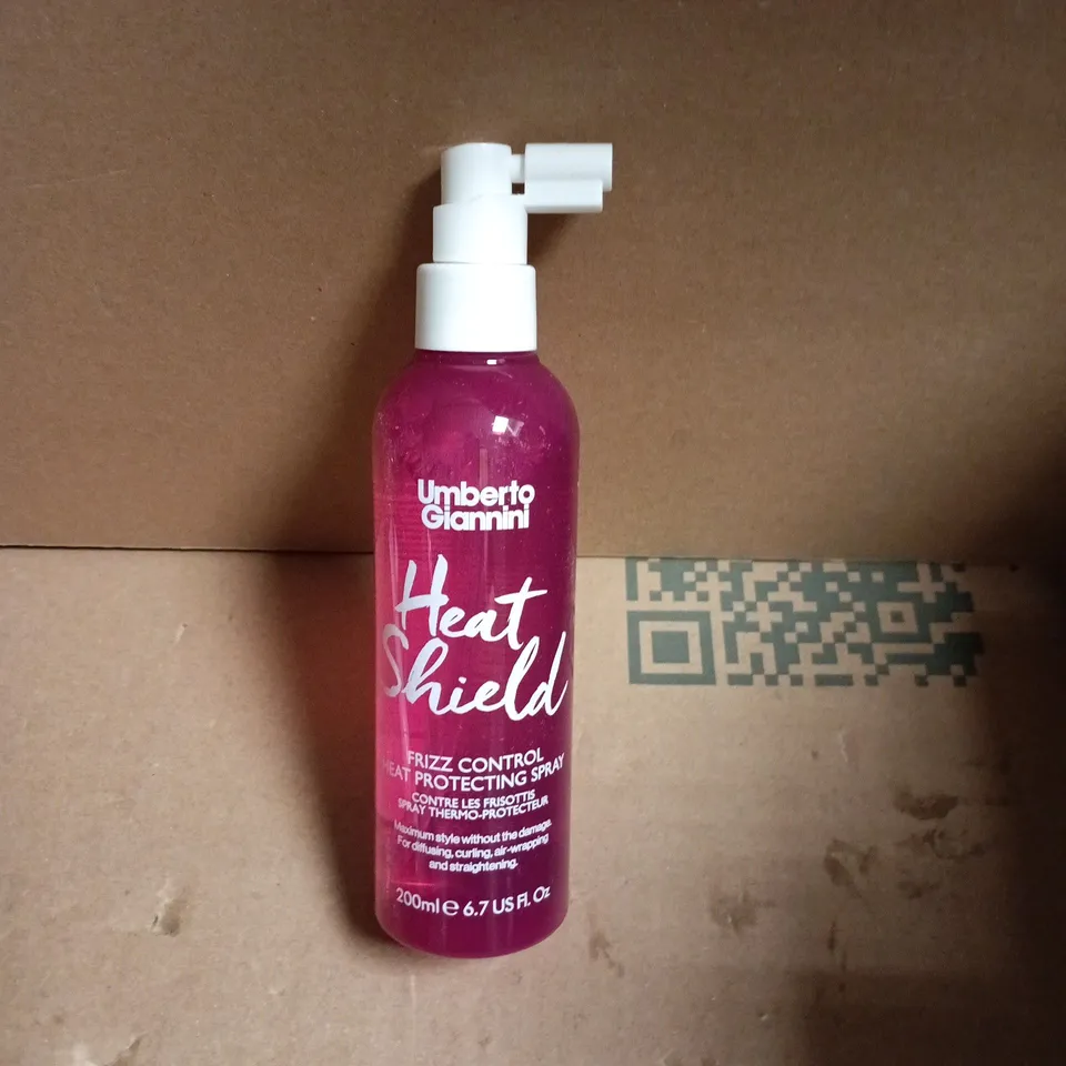 APPROXIMATELY 18 ASSORTED COSMETIC ITEMS INCLUDING ARGAN OIL CONDITIONER , TROPIC SUN LOTION AND UMBERTO GIANNINI HEAT SHIELD HAIR SPRAY 