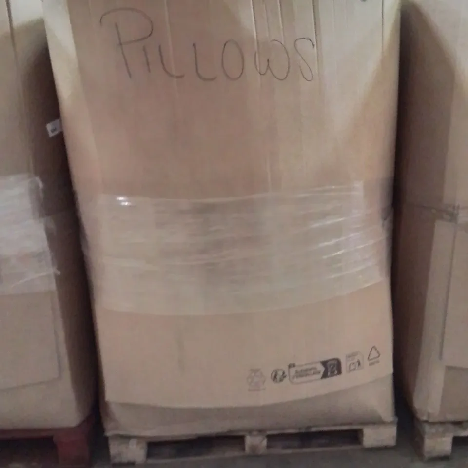 PALLET TO CONTAIN A LARGE QUANTITY OF PILLOWS