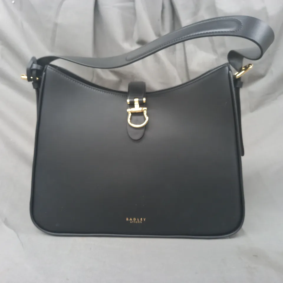 RADLEY LONDON LINDEN LEATHER SHOULDER BAG IN BLACK