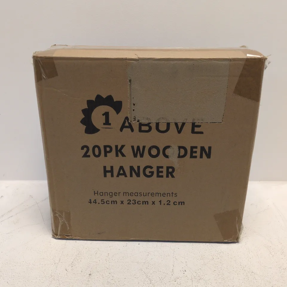 BOXED 1ABOVE 20PK WOODEN HANGER
