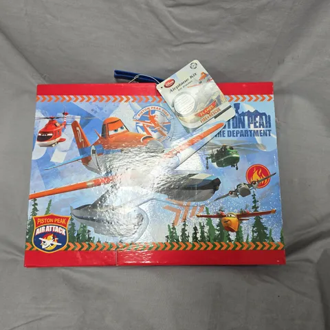 DISNEY PLANES AIRPLANE KIT β PISTON PEAK FIRE DEPARTMENT (BOXED)
