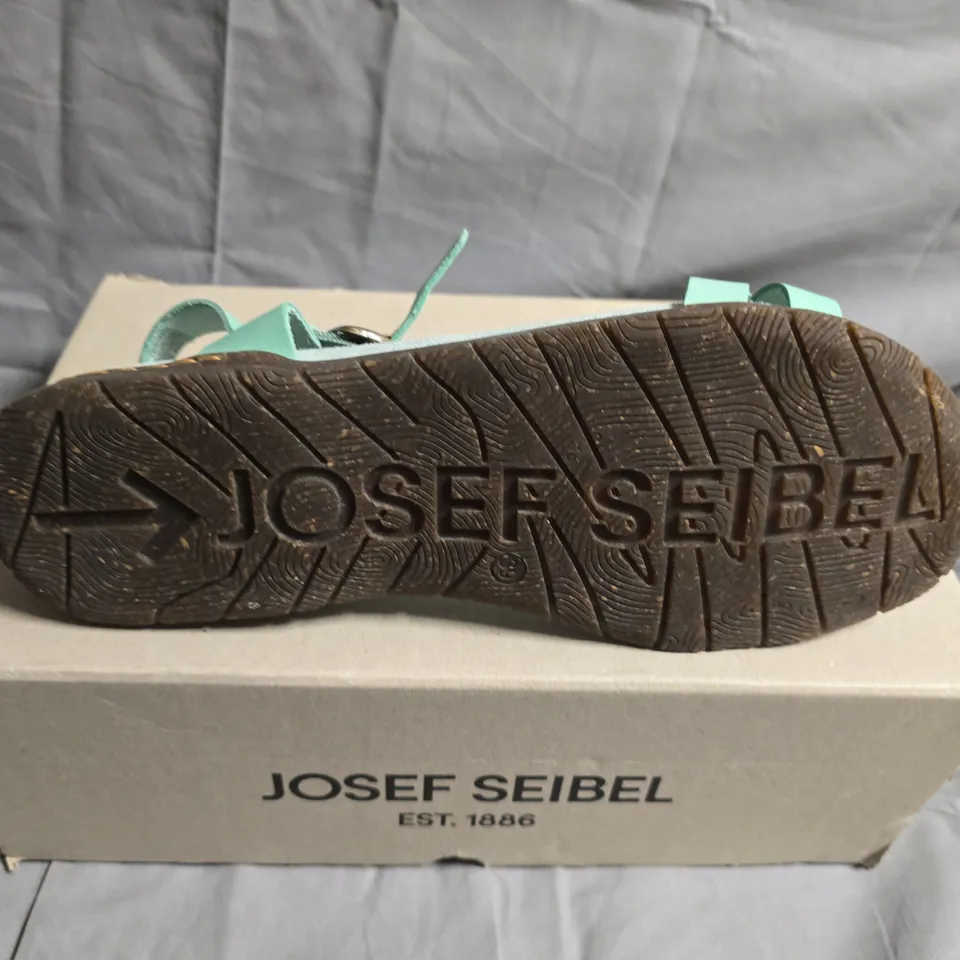 BOXED PAIR OF JOSEF SEIBEL FABRICA SANDALS - UK SIZE 39