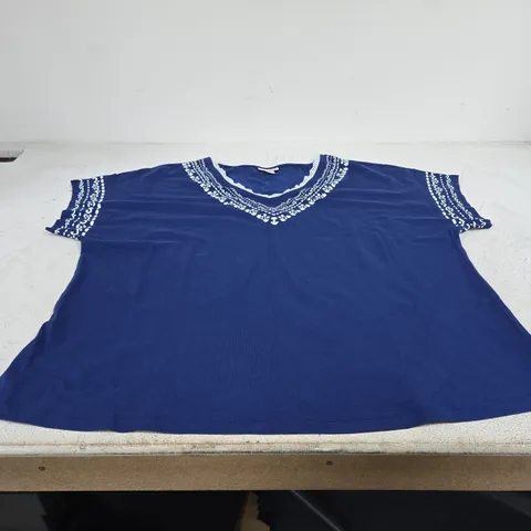 BON PRIX MIDNIGHT BLUE/WHITE SHIRT UK XL