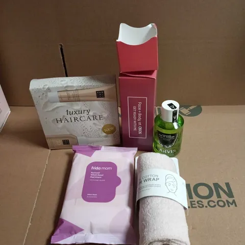 APPROXIMATEY 20 ASSORTED HEALTH AND BEAUTY PRODUCTS TO INCLUDE - RITUALS HAIRCARE SET - FRIDA MOM PAD LINERS AND COTTON HAIR WRAP