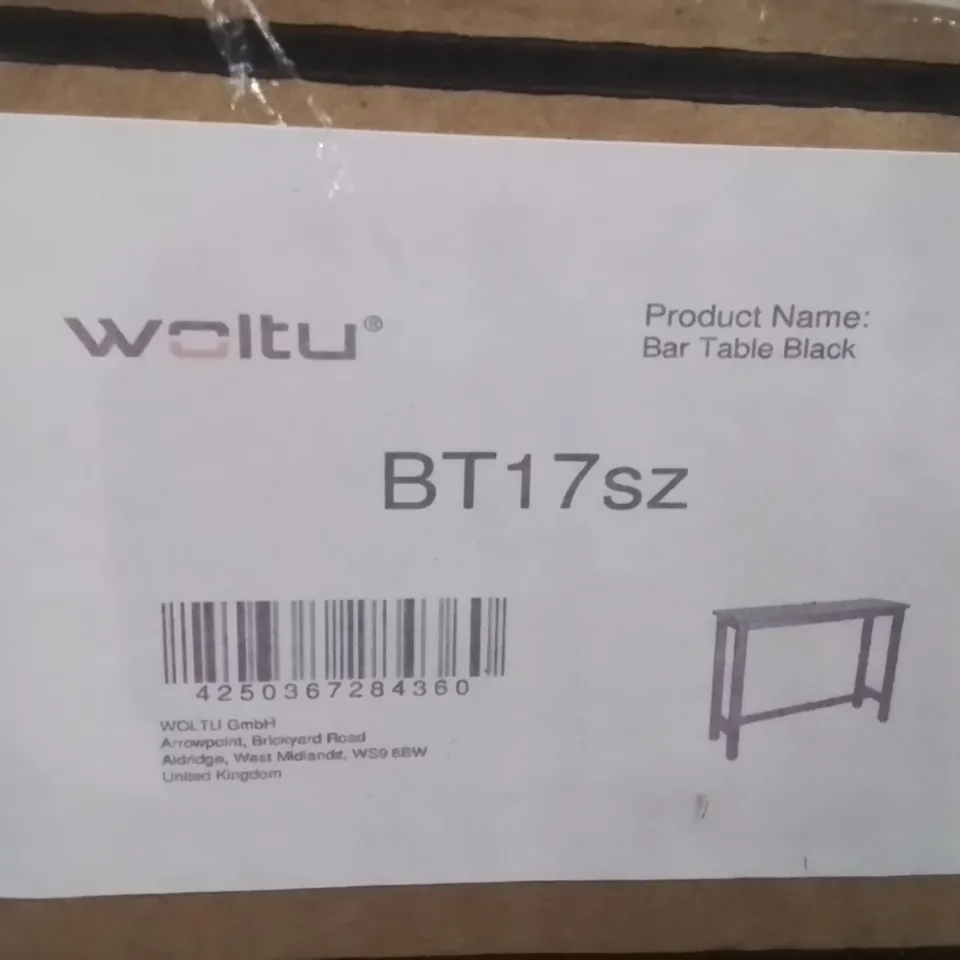 PALLET CONTAINING LARGE QUANTITY OF BOXED DESKS IN VARIOUS SIZES AND MODELS