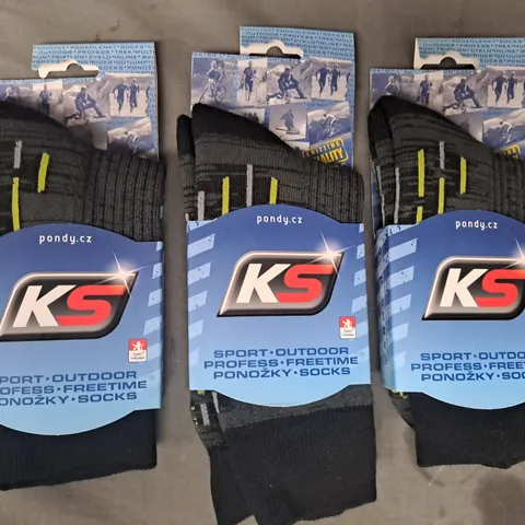 BOX OF APPROXIMATELY 25 ASSORTED KS SPORTS SOCKS (SIZES VARY) - COLLECTION ONLY