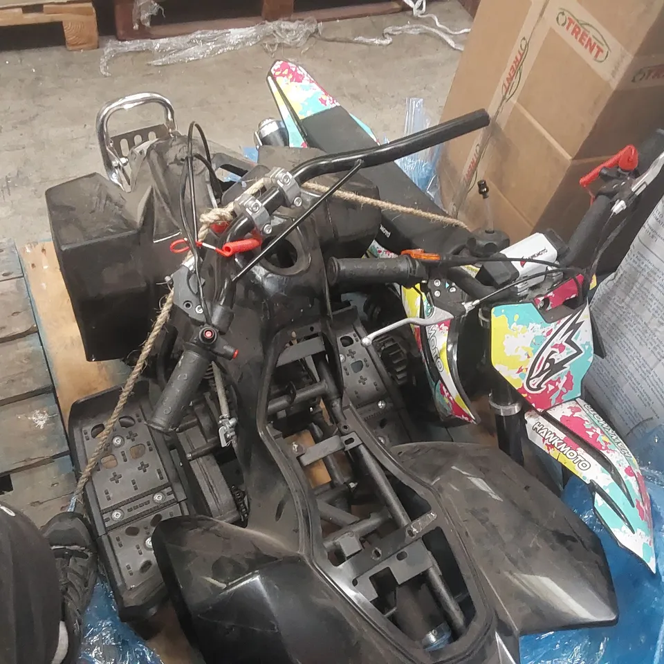 PALLET CONTAINING MINI DIRT BIKE AND MINI QUAD BIKE PARTS