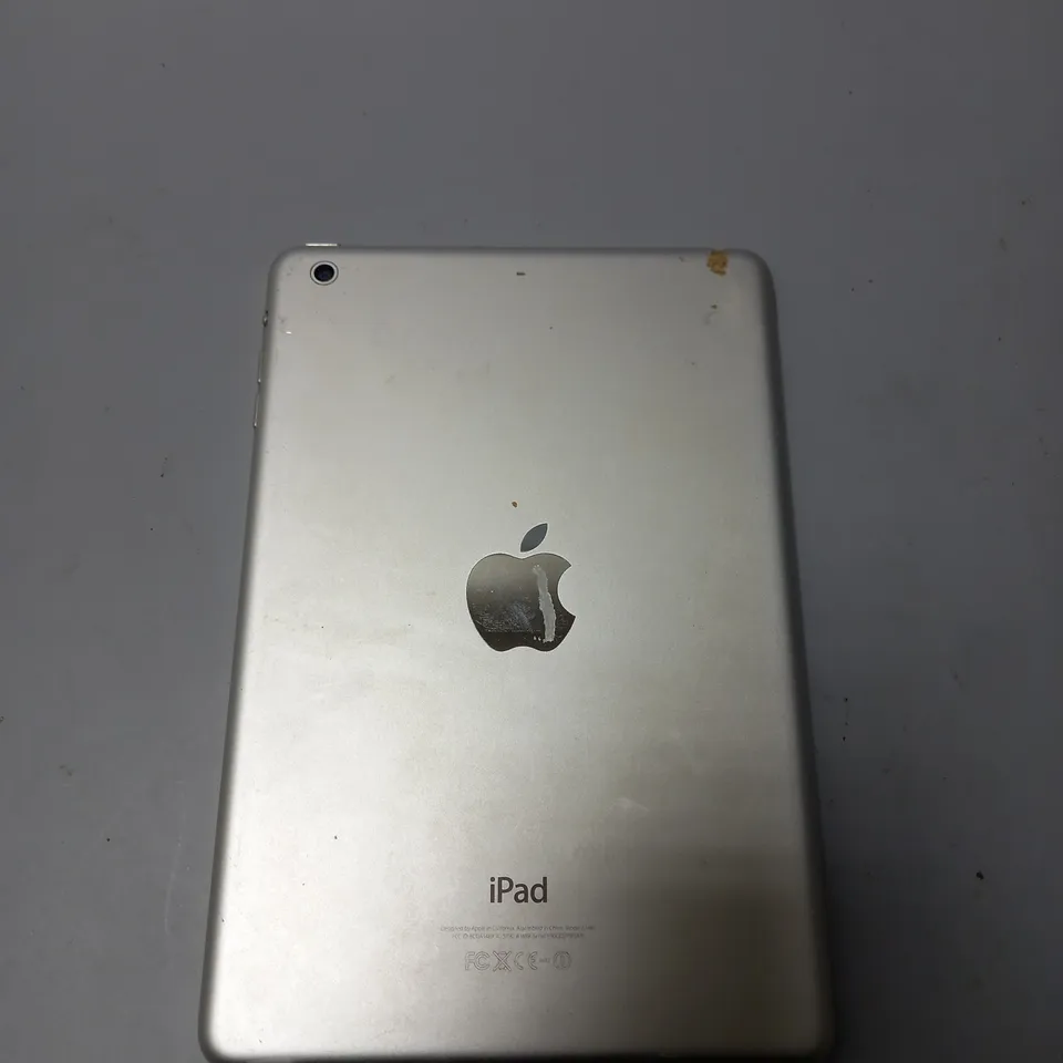 APPLE IPAD MINI 2 A1489 SILVER