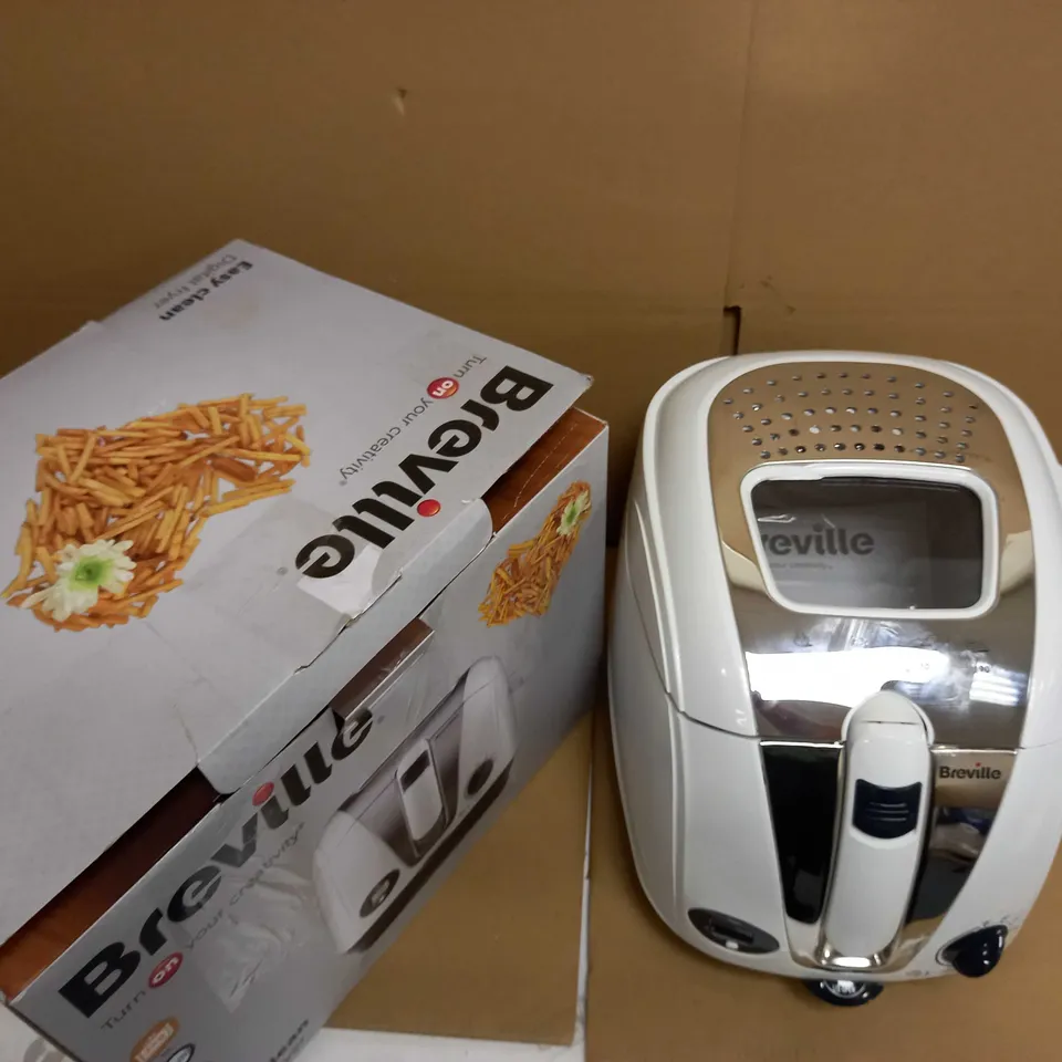 BREVILLE EASY CLEAN DIGITAL FRYER 