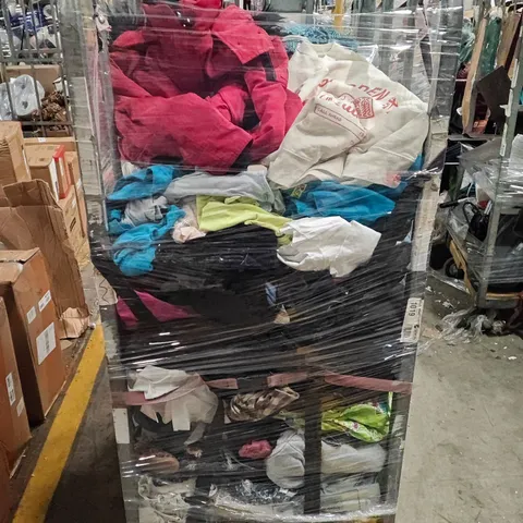 CAGE OF ASSORTED CLOTHING ITEMS TO INCLUDE RIVER ISLAND, NEXT AND HOLLISTER