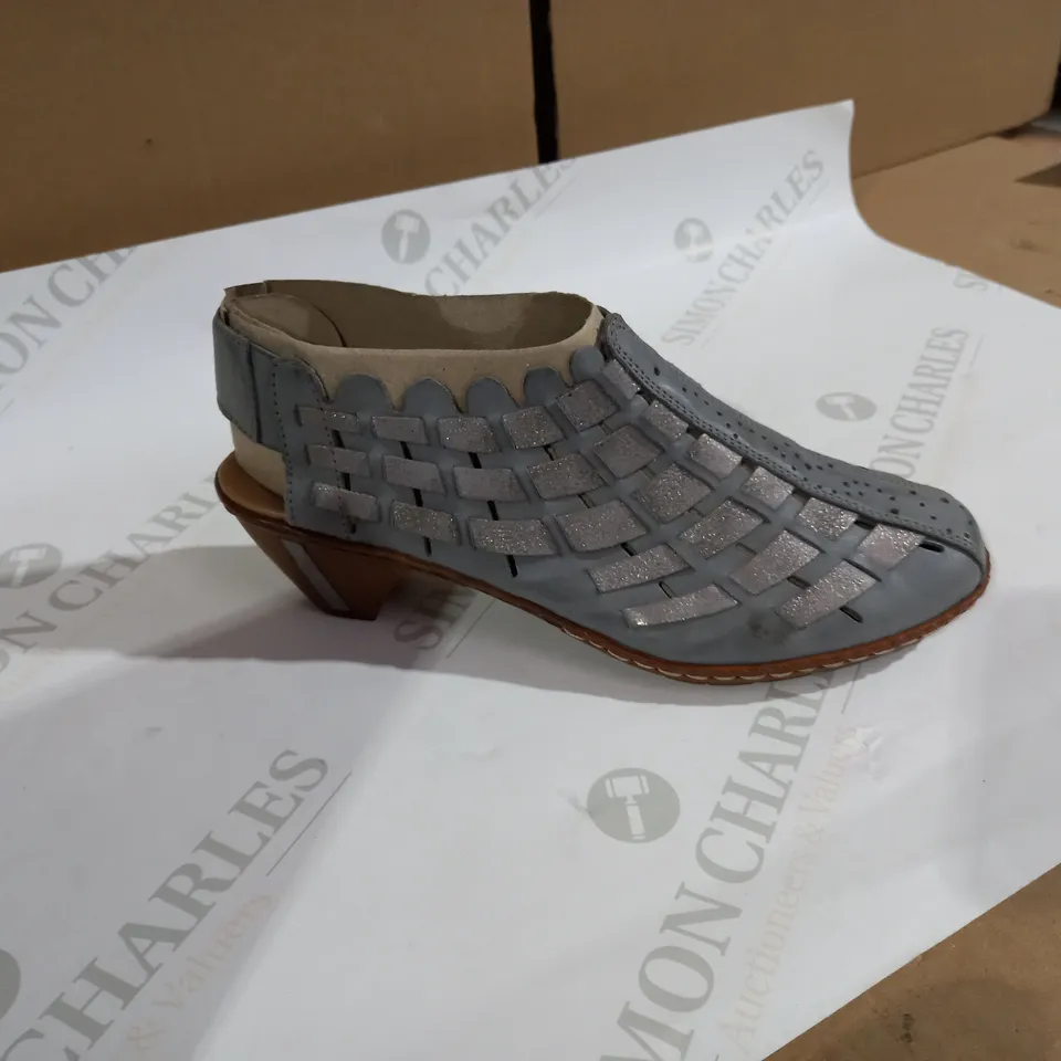 RIEKER BLUES SHOES SIZE 4 