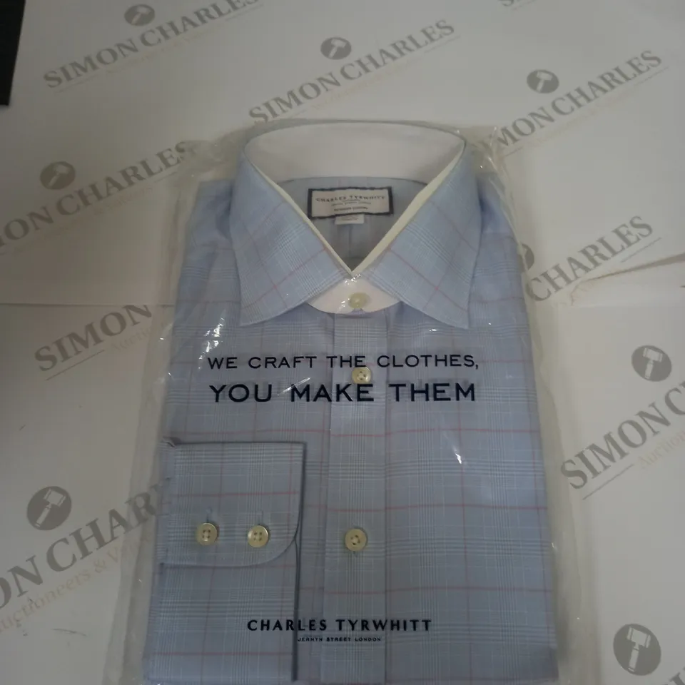 BAGGED CHARLES TYRWHITT CLASSIC FIT SHIRT SIZE 16.5/34"