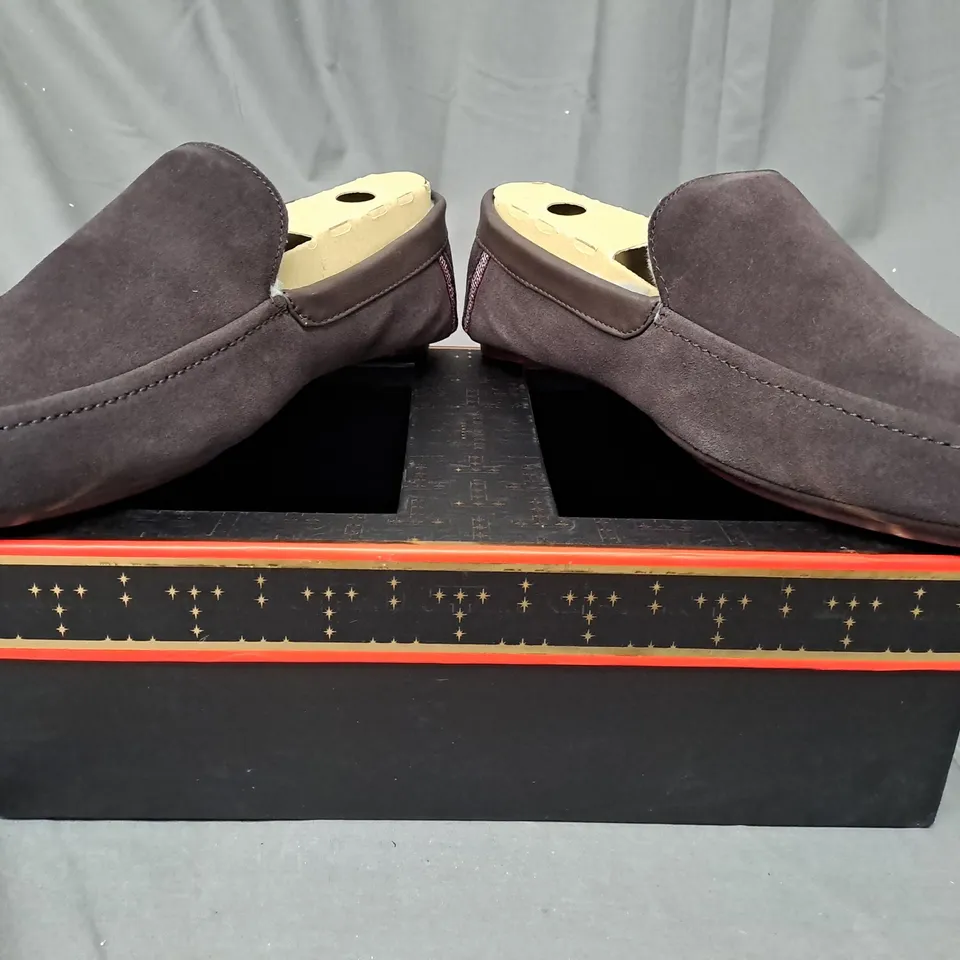 BOXED PAIR OF TED BAKER VALLANT FAUX FUR LINED SLIP-ON SHOES IN BROWN UK SIZE 11