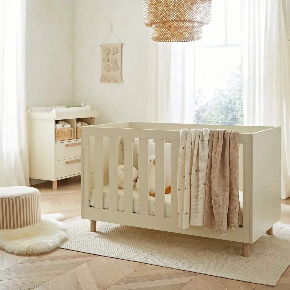 BOXED CUDDLE CO. HARPER COT BED - CREAM/ASH (2 BOXES)