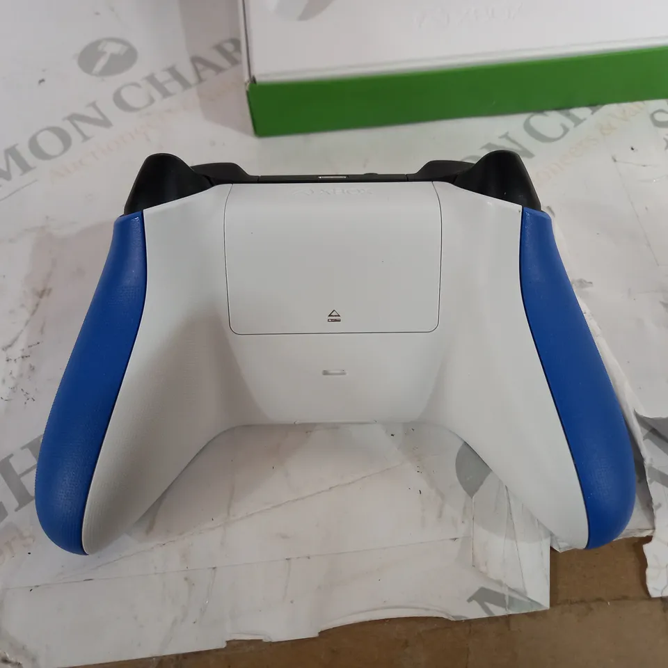 BOXED XBOX SHOCK BLUE CONTROLLER 