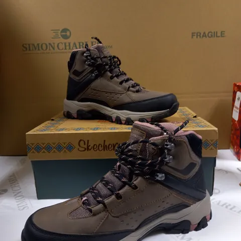 SKETCHERS CHOCOLATE HIKING BOOTS - SIZE 6