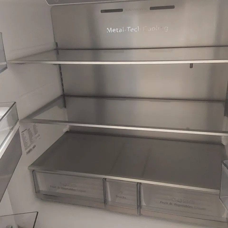 HISENSE RF749N4SWSE E RATED AMERICAN STYLE FRIDGE FREEZER