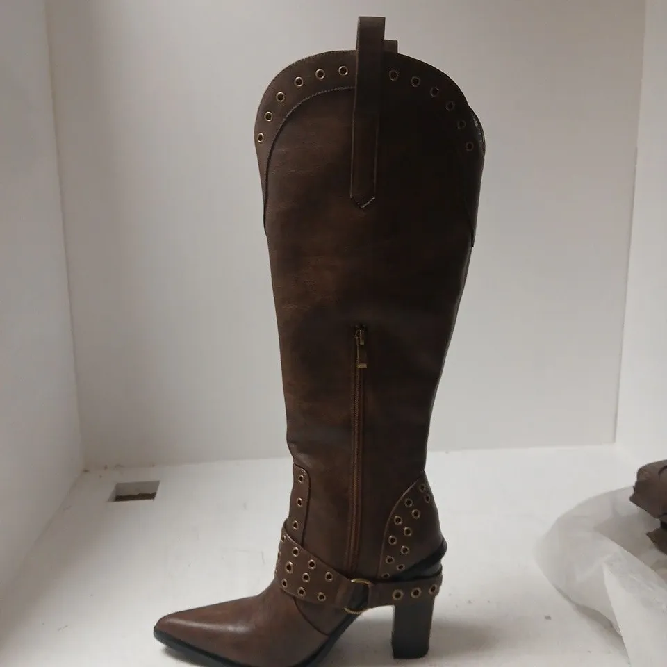 UNBOXED KOI X THE TWILIGHT CHILDREN OF THE MOON COWBOY BOOTS - UK 7