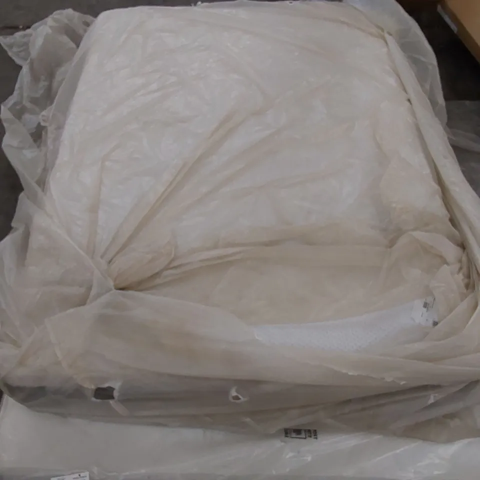 BAGGED 4FT6 DOUBLE SIZED MEMORY FOAM MATTRESS