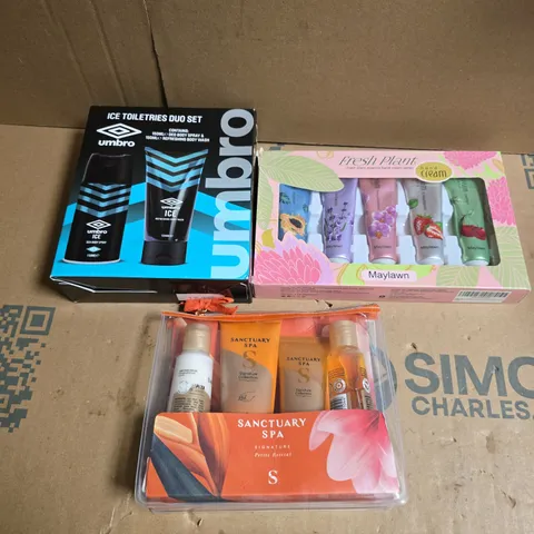 APPROXIMATELY 15 ASSORTED BEAUTY GIFT SETS TO INCLUDE SANCTUARY SPA, MAYLAWN, UMBRO ETC