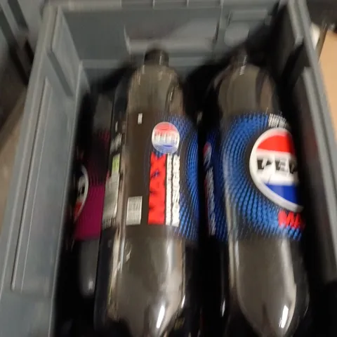 TOTE OF 5 BOTTLES OF PEPSI MAX 2L PER BOTTLE