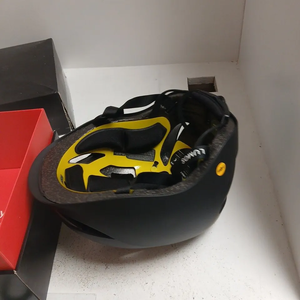 LUMOS BIKE HELMET – BLACK WITH YELLOW INTERIOR