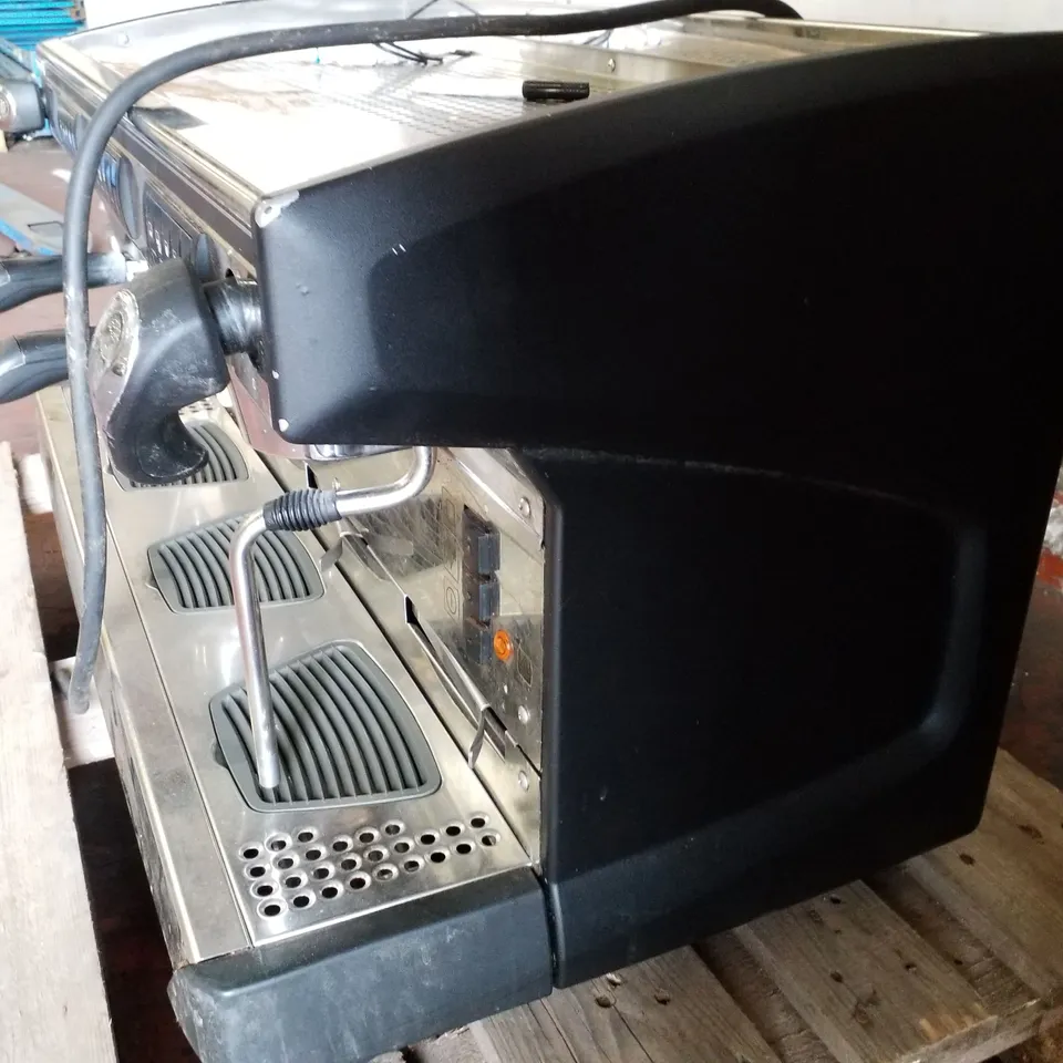 RANCILIO RAN7-3 COMMERCIAL 3 GROUP BARRISTA COFFEE MACHINE 
