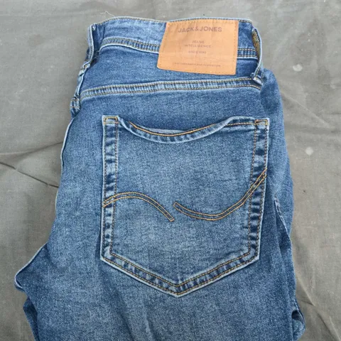 JACK & JONES JEANS INTELLIGENCE SKINNY JEANS – UK 32 (W32/L34) 