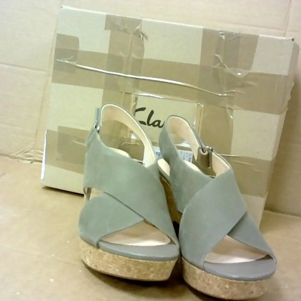 CLARKS STRAP SANDAL WEDGE GREY SUEDE SIZE 7