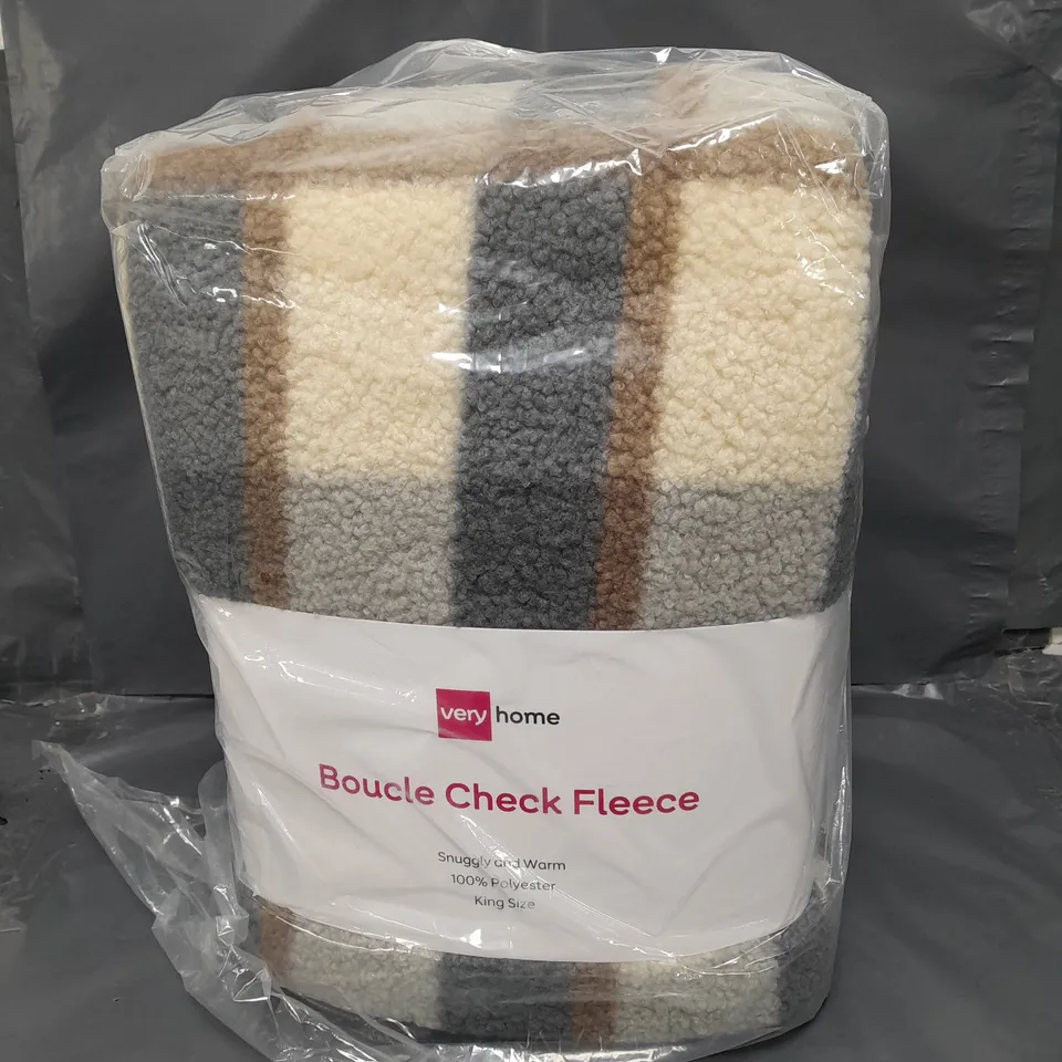 BOUCLE CHECK FLEECE DUVET COVER SET - KING