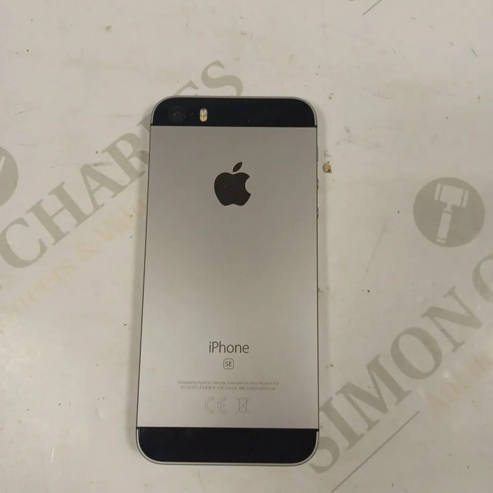 APPLE IPHONE SE SMARTPHONE 