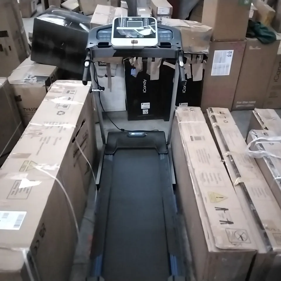 XTERRA TR260 FOLDING TREADMILL 