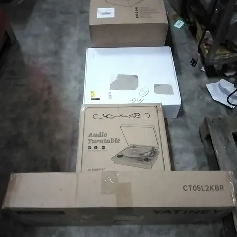 PALLET OF HOUSEHOLD ITEMS TO INCLUDE CONSOLE TABLE, TURNTABLE, SHOWER SET,CAR SEAT AND OTHER ASSORTED ITEMS...