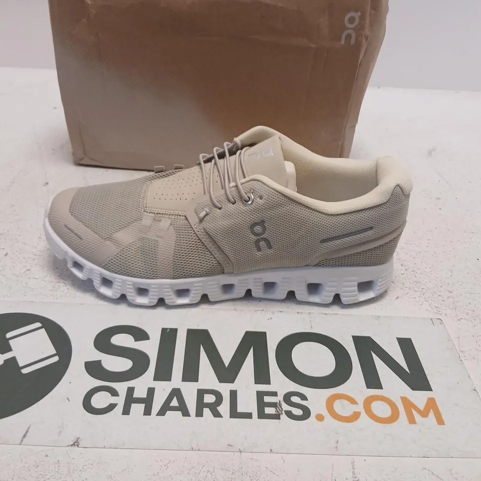 ON RUNNING BEIGE SNEAKERS — UK 8.5 (US 9.5, EUR 43)