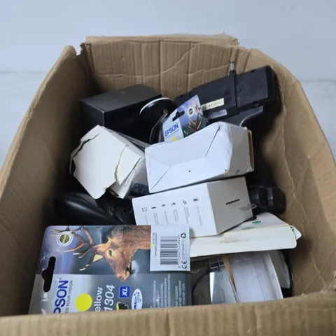 BOX OF APPROXIMATELY 20 ASSORTED ITEMS INCLUDING EPSON PRINT CARTRIDGE , ORB HEADSET AND BELKIN LIGHTNING CHARGER