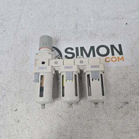 THREE-CANISTER PNEUMATIC FILTER/REGULATOR MANIFOLD (AW40-04 / AFM40-04)