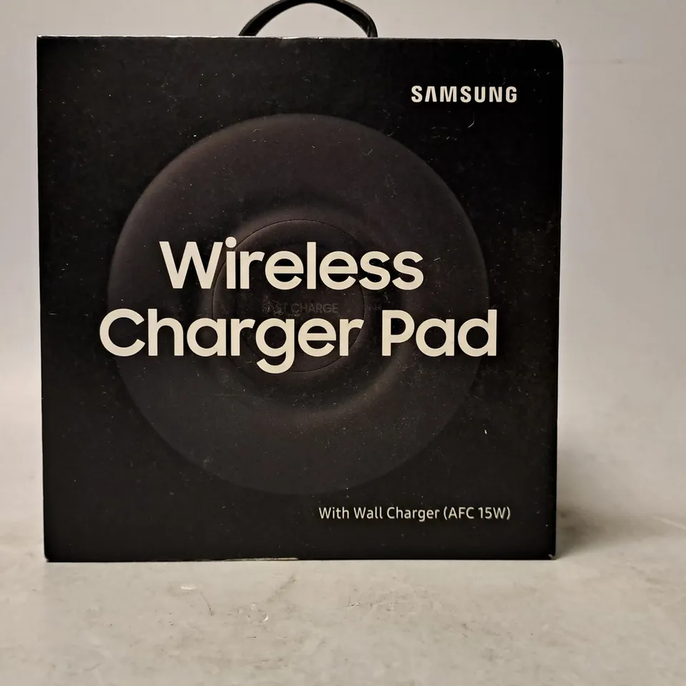 BOXED SAMSUNG WIRELESS CHARGER PAD