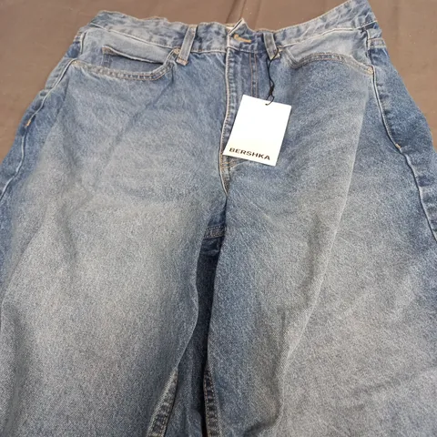 BERSHKA BAGGY JEAN SHORTS - EUR 38