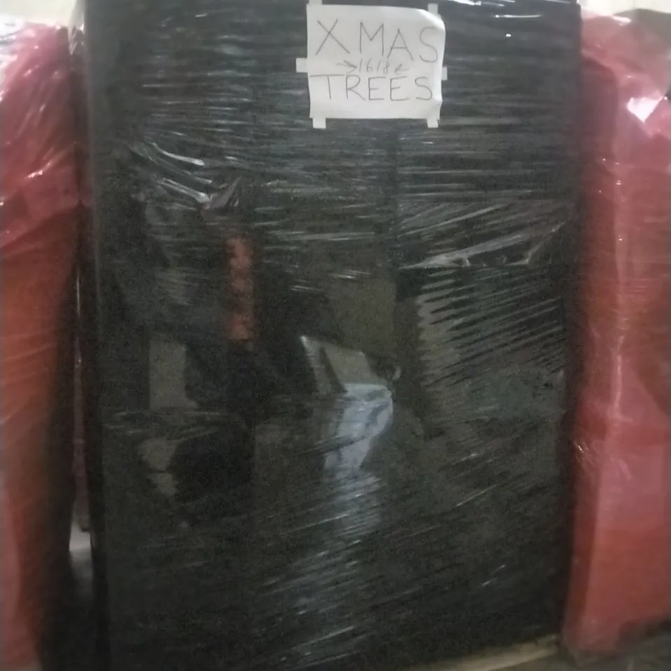 PALLET OF BOXED CHRISTMAS TREES 