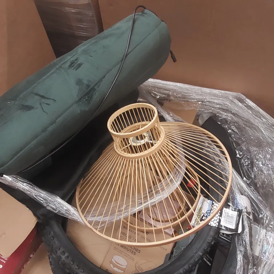 PALLET CONTAINING A VERY LARGE QUANTITY OF ASSORTED ITEMS INCLUDING: BICYCLE TYRES, SILENTNIGHT ELECTRIC BLANKET, LAMP SHADE, DREW & COLE BREAKFAST SANDWICH MAKER ECT