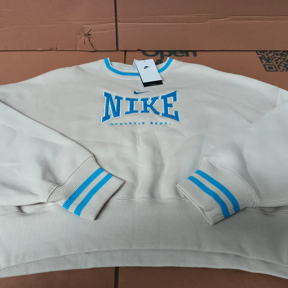 NIKE CREWNECK SWEATSHIRT – SIZE M