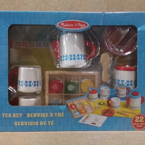 BOXED MELISSA & DOUGH TEA SET 