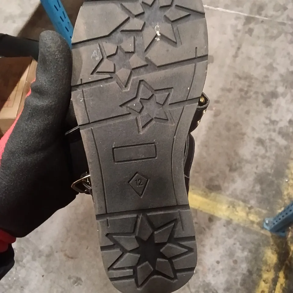 KIDS BLACK STUDDED SANDALS – UK 12