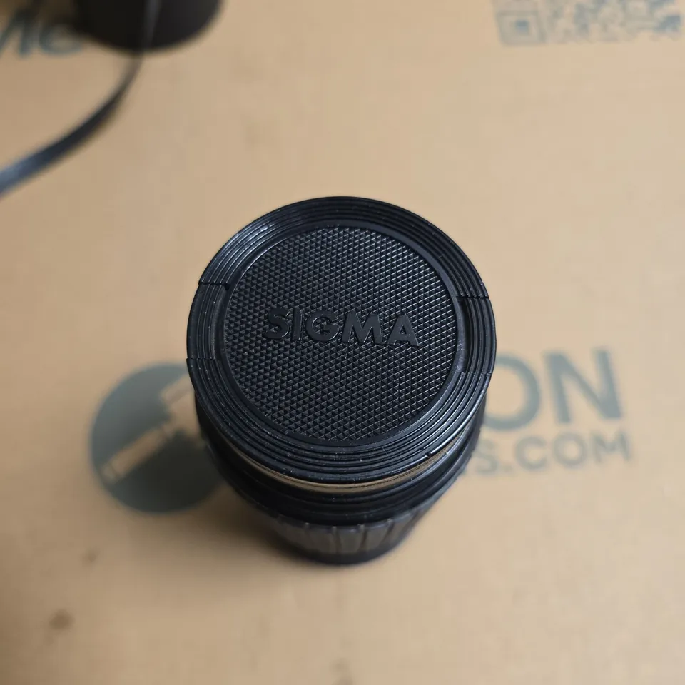 SIGMA ZOOM-K II 70-210MM SKYLIGHT CAMERA LENS