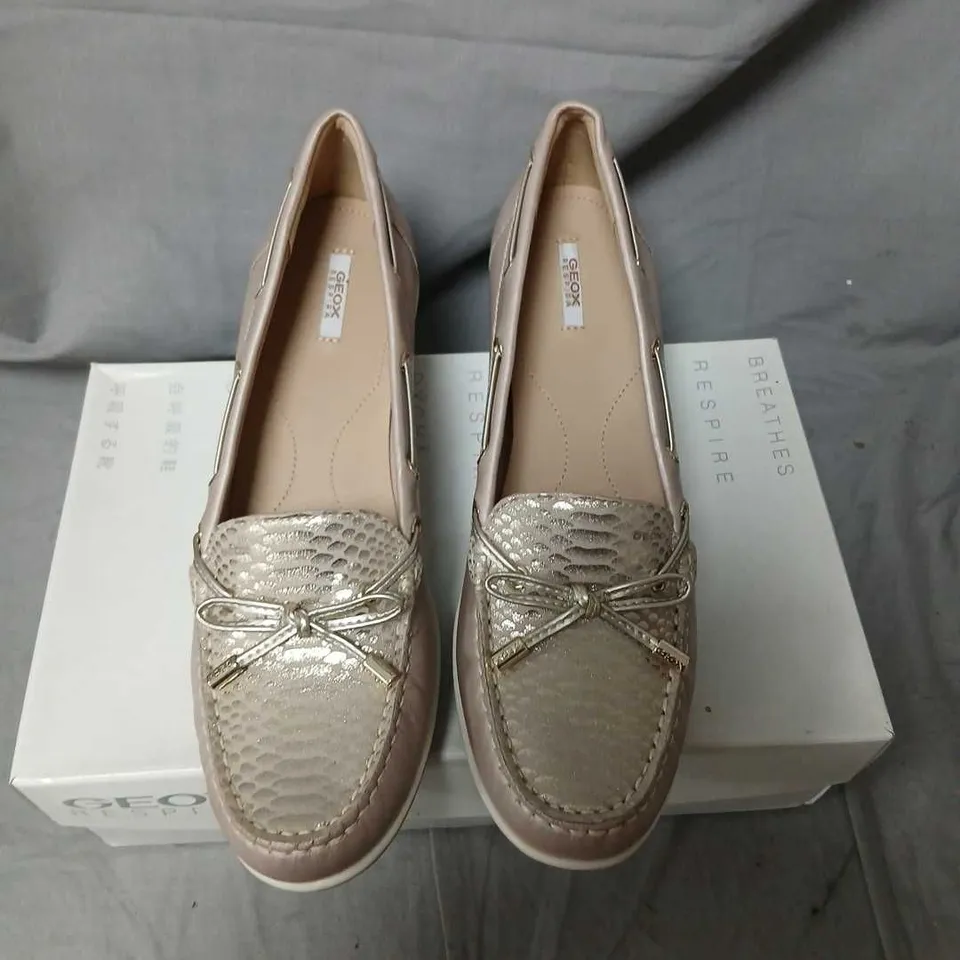 GEOX ARETHEA ROSE/SILV WOMEN'S LOAFERS, EU41 (UK8) – BOXED