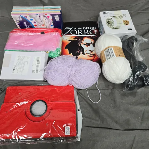 APPROXIMATELY 10 ASSORTED HOUSEHOLD ITEMS TO INCLUDE BINGO TICKETS, KNIT YARN, HAMSTERWHEEL ETC